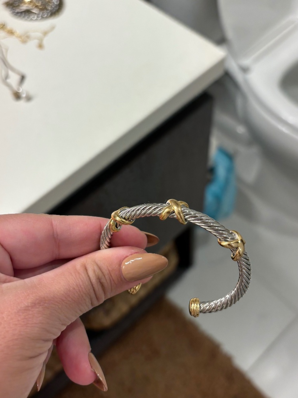 Bracelet